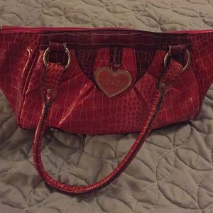 red/pink purse